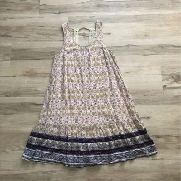 Doe & Rae Pink Ruffled Tiered Halter Sundress - Picture 5 of 8